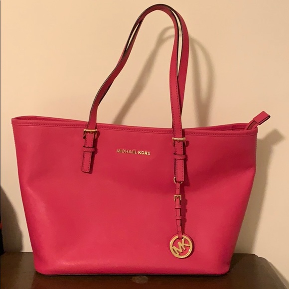 Michael Kors pink leather purse - Picture 6 of 6